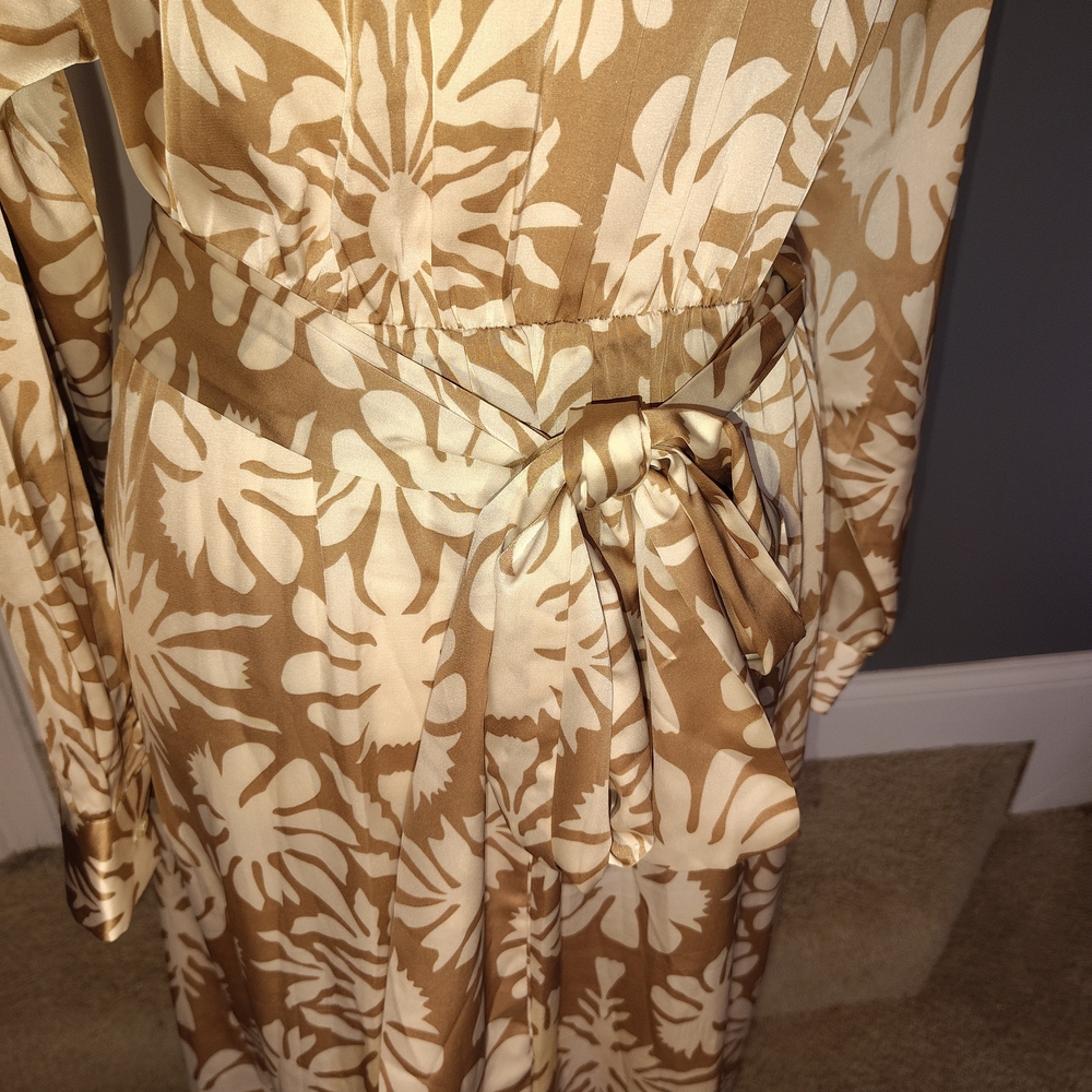 Lush Beige and Cream Floral Long-Sleeve Shirt Dress Medium Euc - Picture 5 of 8